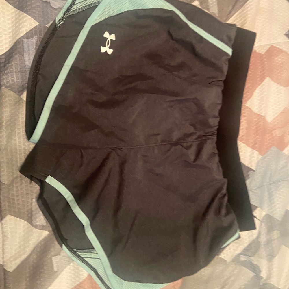 Brand new looking under armour shorts
